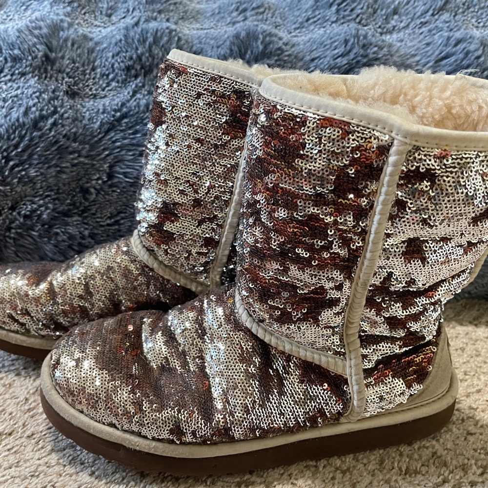Ugh Sequin-Embellished Women's Boots size 9